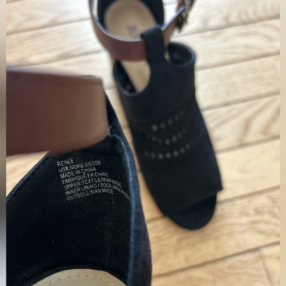 Justfab Renee black with brown straps sandals & peep toe - Picture 3 of 11